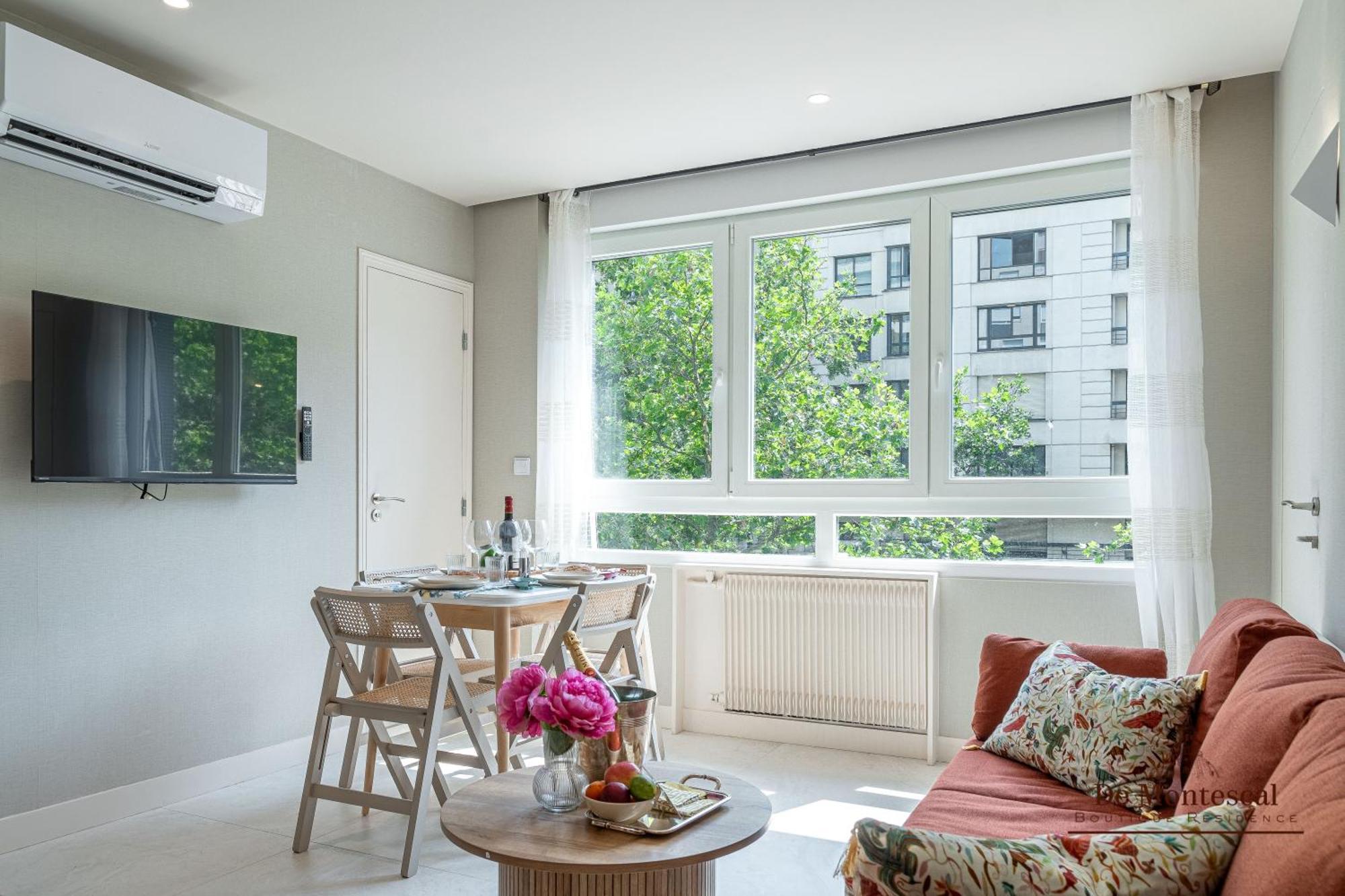 De Montescal - Hot Tub And Ac Cosy Apartment A Prime Location 40M2 Paris Exteriör bild
